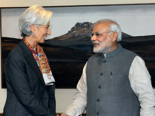 पीएम मोदी को महिला सुरक्षा पर देना होगा ध्यान