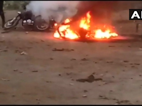 ग्रामसभा की जमीन कब्जाने आए थे दबंग