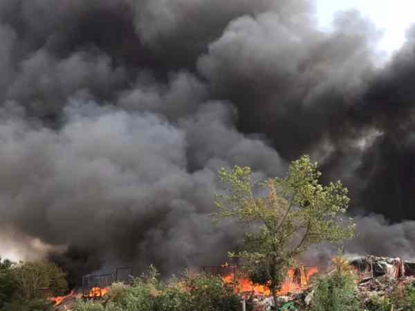 Fire in houses of Lucknow Fire in houses of Lucknow