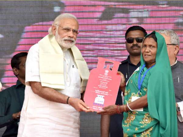 Dharmendra Pradhan Pradhan mantri Ujwala Yojana free LPG Dalits backward caste Dharmendra Pradhan Pradhan mantri Ujwala Yojana free LPG Dalits backward caste