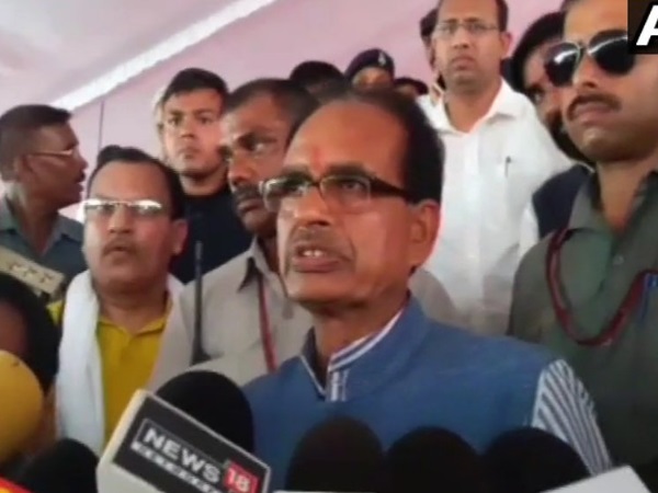 जानिए संतों को मंत्री का दर्जा देने के बाद सीएम शिवराज ने क्या कहा जानिए संतों को मंत्री का दर्जा देने के बाद सीएम शिवराज ने क्या कहा