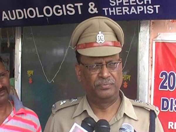 पुलिस को घर के नौकर पर शक