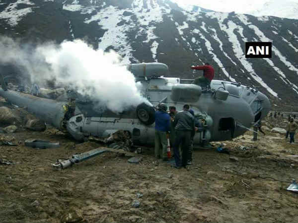 kedarnath-uttrakhand-fire-iaf-helicopter kedarnath-uttrakhand-fire-iaf-helicopter