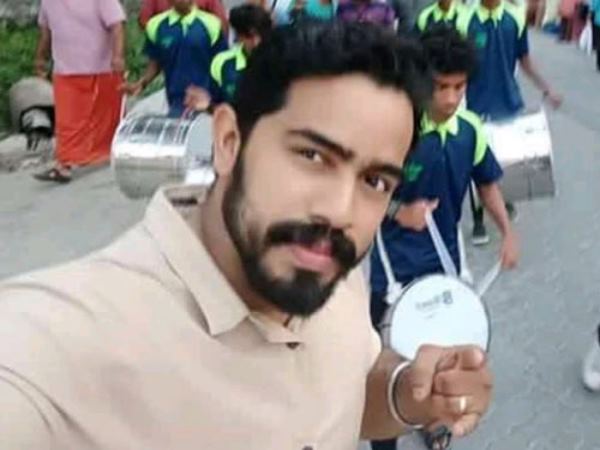 'अच्छा हुआ मर गई, बड़े होकर आतंकी बनती'