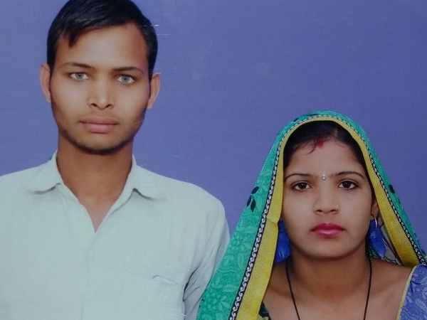 प्रेमी ने पीछे से किया पति पर वार