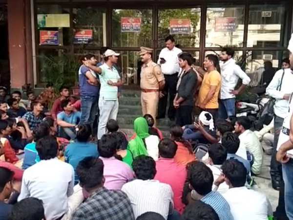 अभ्यर्थी कर रहे न्यायिक समीक्षा की मांग