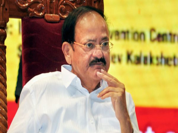 इन लोगों से वैंकेया ने की थी मुलाकात