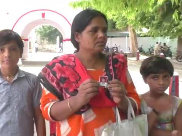 बेगुनाह मनोज का परिवार बदहाल