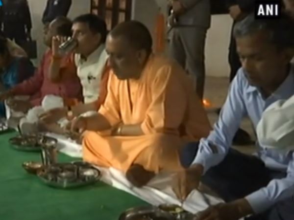 दलित के घर पहुंचे थे योगी