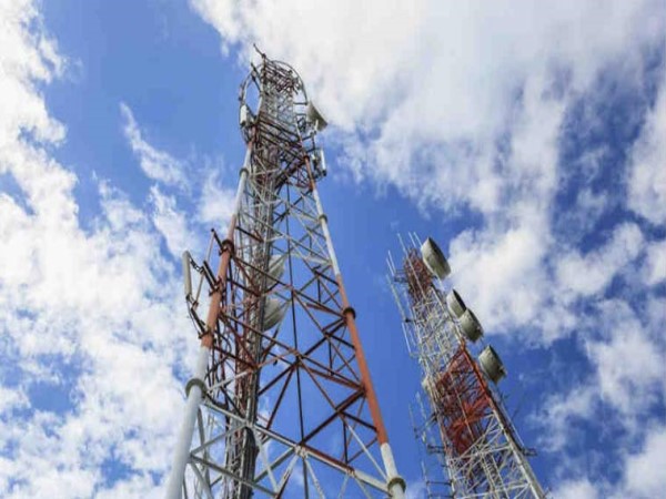 Delhi MCD seals 566 mobile towers Call drops raise Delhi MCD seals 566 mobile towers Call drops raise