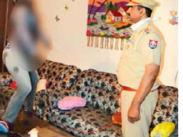 मम्मी ने कहा था- मैं फंदा लगा रही हूं, किसी को मत बताना
