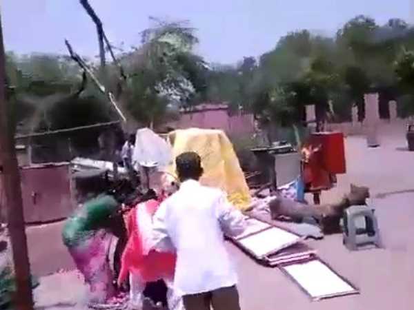 दबंगों ने सरिया, डंडों से पीटा