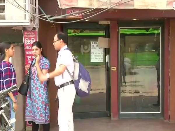 कई राज्यों में कैश का संकट