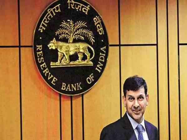 सिंतबर 2013 से लेकर सिंतबर 2016 तक आरबीआई के गवर्नर रहे