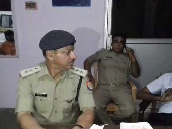 A thirteen years old boy raped a nine years old girl in Mainpuri A thirteen years old boy raped a nine years old girl in Mainpuri