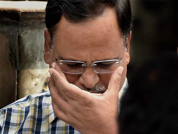 मनी लॉन्ड्रिंग मामले में मंत्री सत्येंद्र जैन से ED ने की पूछताछ मनी लॉन्ड्रिंग मामले में मंत्री सत्येंद्र जैन से ED ने की पूछताछ