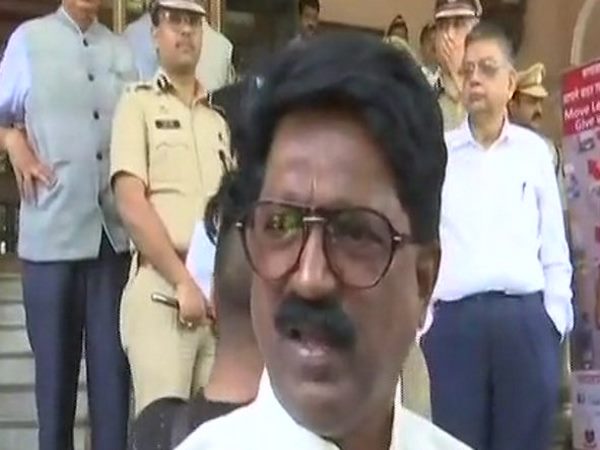 भाजपा की सहयोगी शिवसेना ने वेंकैया नायडू के फैसले की निंदा की भाजपा की सहयोगी शिवसेना ने वेंकैया नायडू के फैसले की निंदा की