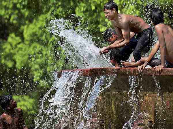 बुधवार को गिरेगा तापमान