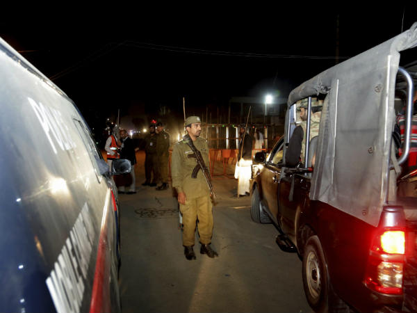 अल कायदा का मुखिया भी पाक में