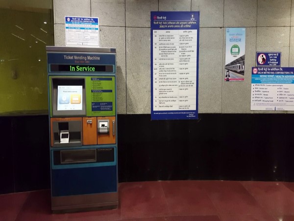 DMRC decides to make all metro stations counterless DMRC decides to make all metro stations counterless