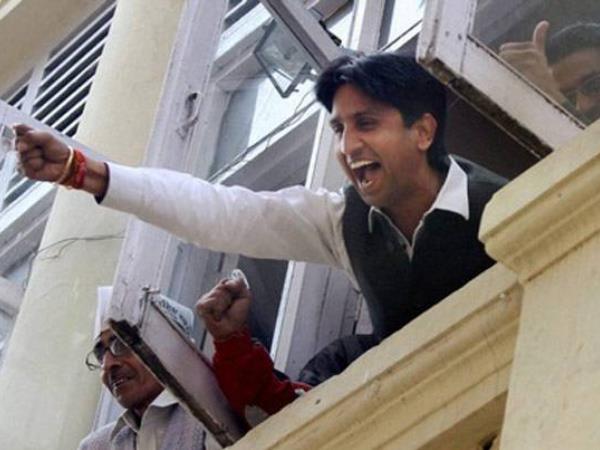 दक्षिणपंथी विचारों के हैं कुमार