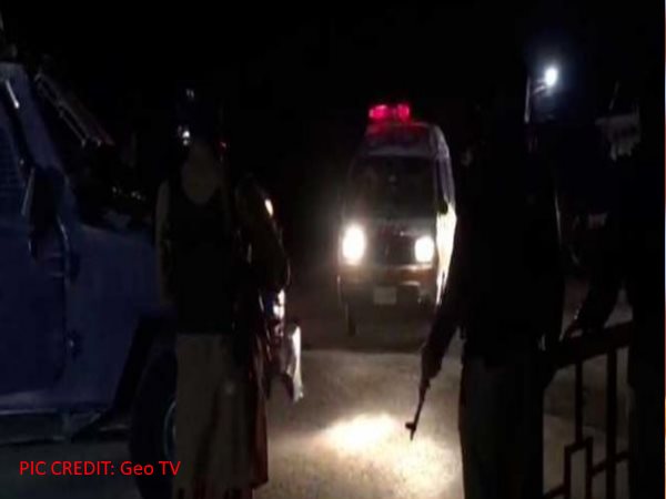 पाकिस्तान: क्वेटा में आतंकी हमला, 2 आतंकवादियों की मौत पाकिस्तान: क्वेटा में आतंकी हमला, 2 आतंकवादियों की मौत