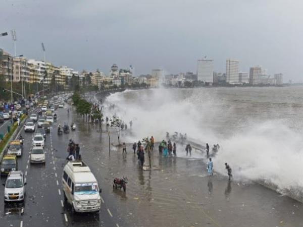 महाराष्ट्र और गोवा तट पर मेनुकू चक्रवात की चेतावनी महाराष्ट्र और गोवा तट पर मेनुकू चक्रवात की चेतावनी