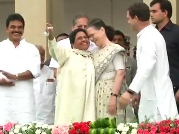 HD Kumaraswamy swearing HD Kumaraswamy swearing
