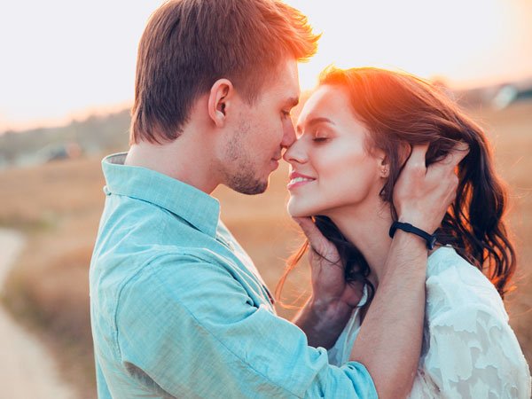 15 से 19 साल की उम्र में सेक्स कर लेती हैं लड़कियां