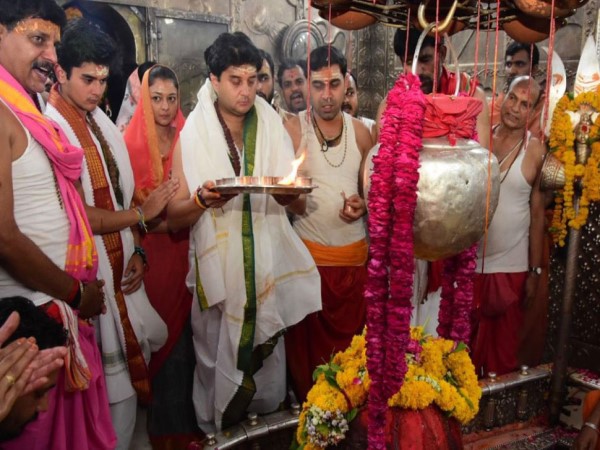 Jyotiraditya Scindia shoes theft takes no one could find Jyotiraditya Scindia shoes theft takes no one could find