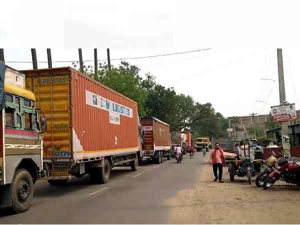 Big traffic congestion in Patna, Bihar Big traffic congestion in Patna, Bihar