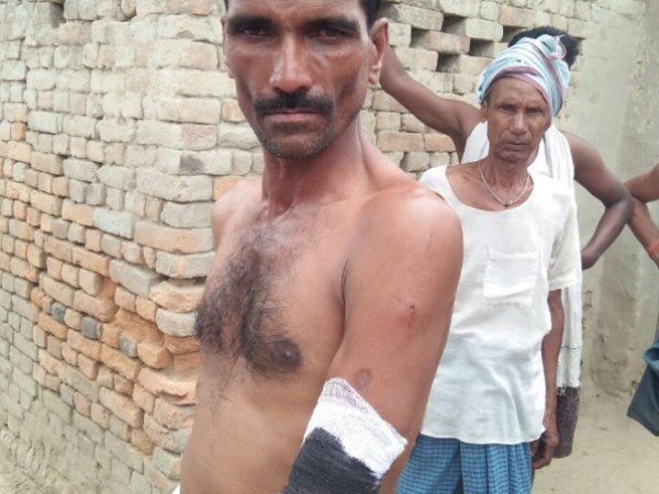 मौके पर पहुंची पुलिस फोर्स