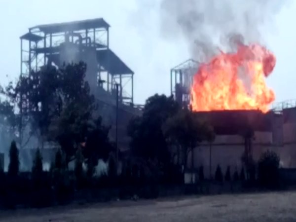 meerut kinauni sugar mill blast after fire 1 died 2 injured meerut kinauni sugar mill blast after fire 1 died 2 injured