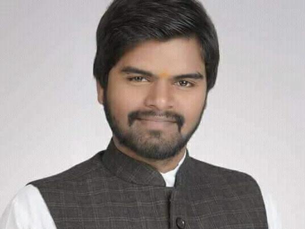 वाराणसी से आकर कर रहा था पढ़ाई