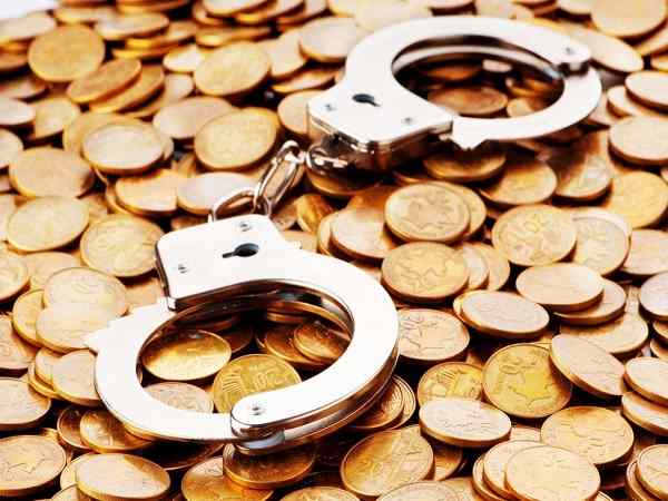 Andhra peon bought 18 plots, 50 acres farm land arrested by acb. Andhra peon bought 18 plots, 50 acres farm land arrested by acb.
