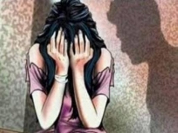 शादी की पहली रात का वीडियो बनाकर ऐसे किया जाता था ब्लैकमेल शादी की पहली रात का वीडियो बनाकर ऐसे किया जाता था ब्लैकमेल