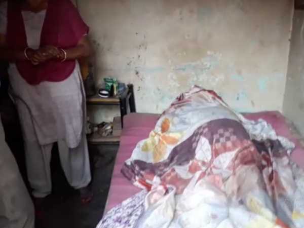 Son was living with Mothers dead body for five months in Varanasi Son was living with Mothers dead body for five months in Varanasi