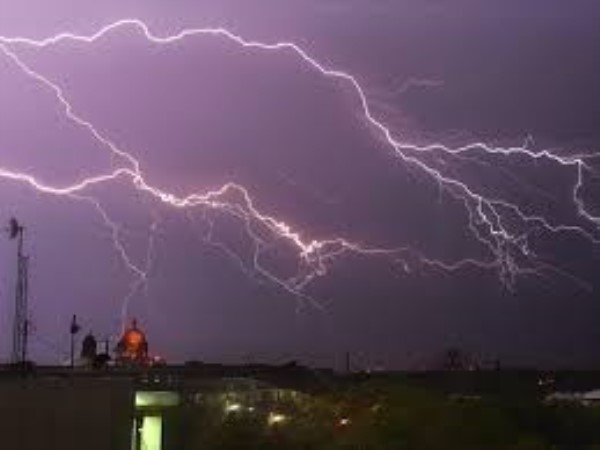 क्यों उठता है रेतीला तूफान