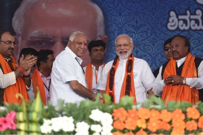 मोदी-शाह मुझे बहुत इज़्ज़त देते हैं, 5 साल मैं ही रहूंगा मुख्यमंत्री: येदियुरप्पा मोदी-शाह मुझे बहुत इज़्ज़त देते हैं, 5 साल मैं ही रहूंगा मुख्यमंत्री: येदियुरप्पा