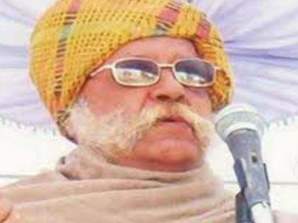 सबसे चर्चित शख्शियत