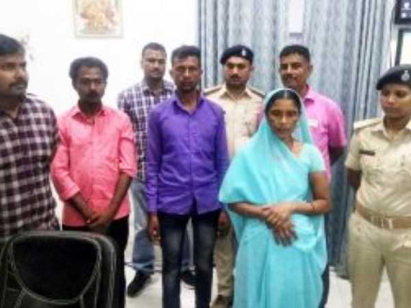 Mother killed her son by giving money to Supari killer Mother killed her son by giving money to Supari killer