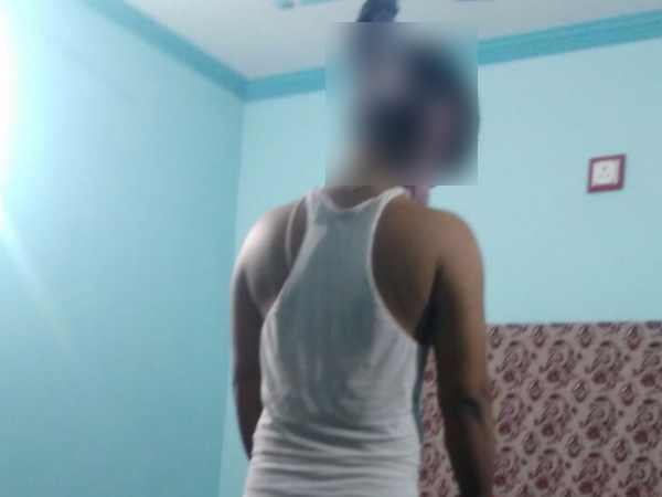 डॉक्टर का शव फंदे से लटका था