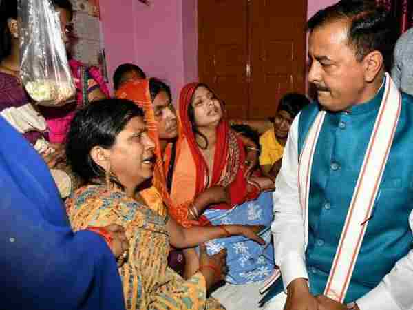 Family of advocate astonished after seeing CCTV footage in Allahabad Family of advocate astonished after seeing CCTV footage in Allahabad