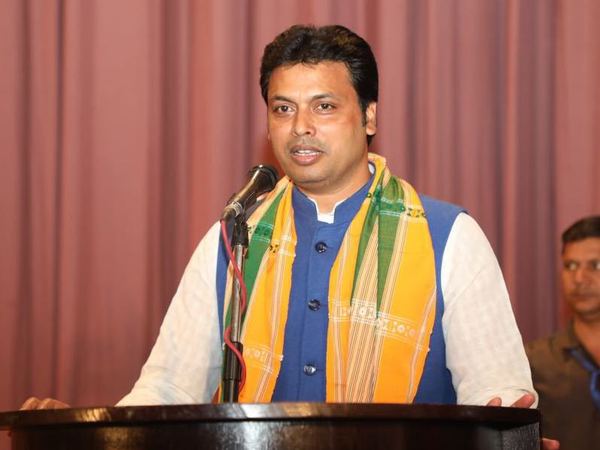 'मकैनिकल इंजिनियरिंग करने के बाद सिविल सर्विसेज में नहीं जाना चाहिए'