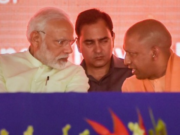 गानों के जरिए विपक्ष की एकता पर बीजेपी का हमला