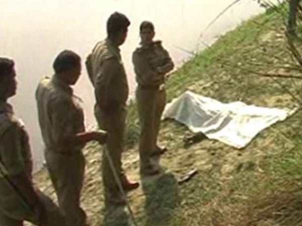 Daughter of homeguard found dead beside in Kanpur Daughter of homeguard found dead beside in Kanpur