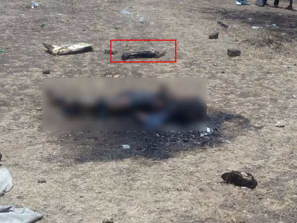 Burnt dead body of a young woman found in park of Pune Burnt dead body of a young woman found in park of Pune