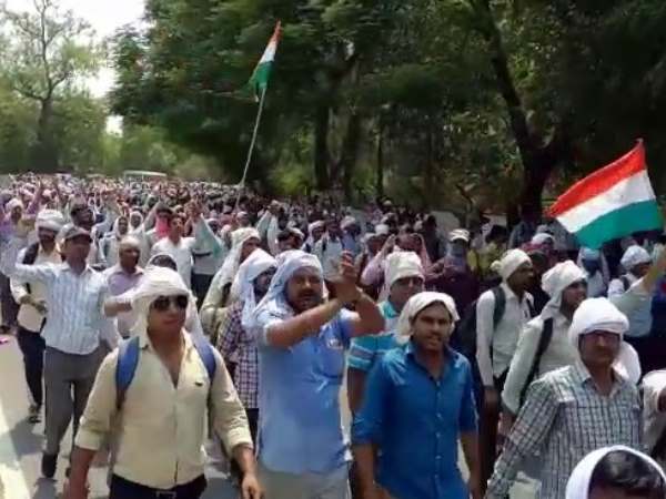 Police, lathi charge, BEd, TET, Lucknow, job Police, lathi charge, BEd, TET, Lucknow, job