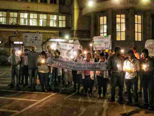 Strike by resident doctors in Mumbai J J hospital Strike by resident doctors in Mumbai J J hospital