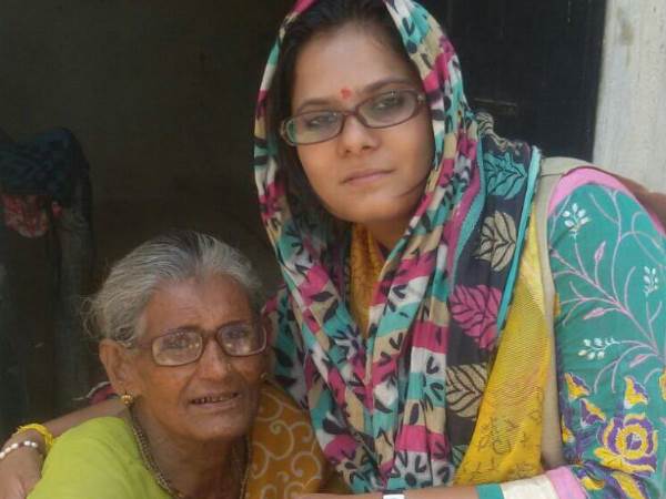 लोगों ने की जल्द लौट आने की अपील